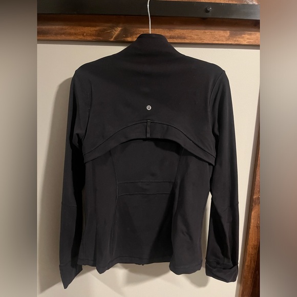 Lululemon Women’s Define Jacket - Size 12 - Picture 6 of 7